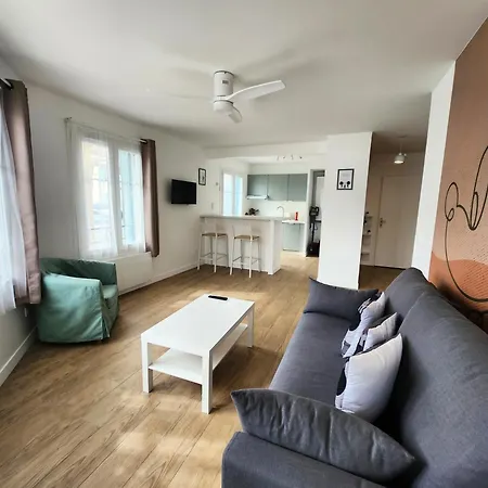 Mickey M'house, Centre Ville, 10' Disneyland * Bailly-Romainvilliers